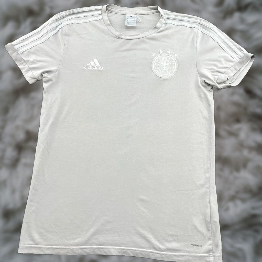 Adidas Germany 2017 2018 Training Shirt Mens Medium Adidas Gray Jersey Size US M / EU 48-50 / 2 - 1 Thumbnail