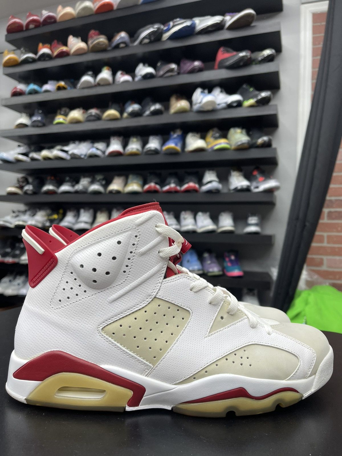 Jordan Brand Size 13 - Jordan 6 Alternate Hare CLEAN! Size US 13 / EU 46 - 3 Thumbnail