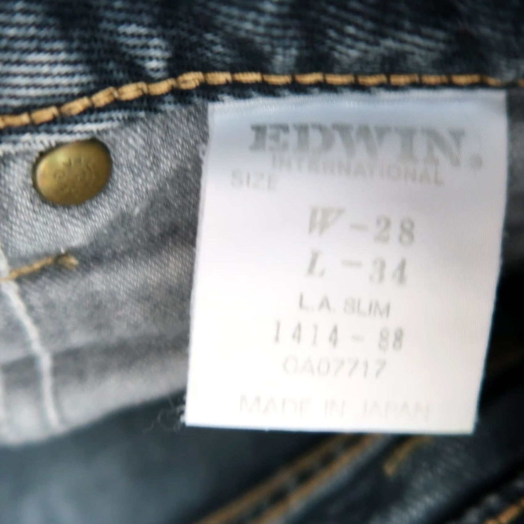Edwin VINTAGE Edwin 90s dark wash blue denim high rise straight leg mom jeans 24 Size 42" / US 20 - 4 Thumbnail