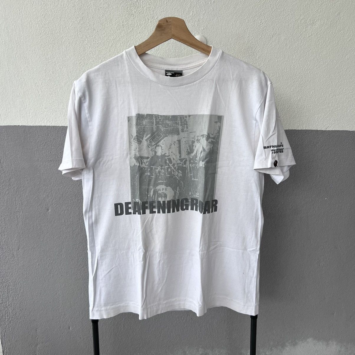 Bape Vintage Y2K Bape A Bathing Ape Deafening Roar Tee Size US M / EU 48-50 / 2 - 1 Thumbnail