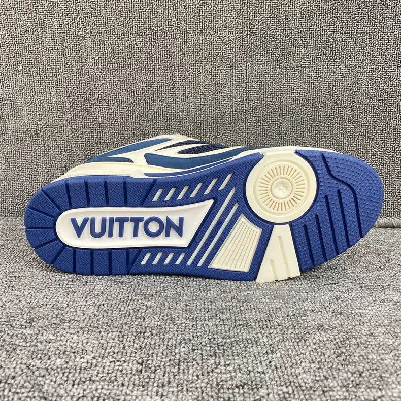Louis Vuitton Louis Vuitton Blue and white sandals shoes Size US 7 / EU 40 - 4 Thumbnail