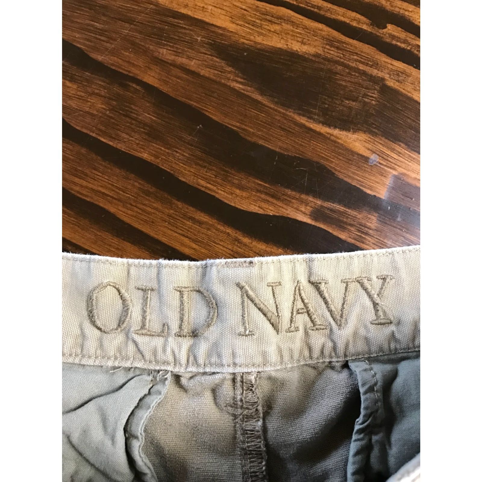 Old Navy Old Navy Pants Mens Size 33x32 Khaki Straight Leg Cotton Chino Pants Size US 33 - 3 Thumbnail