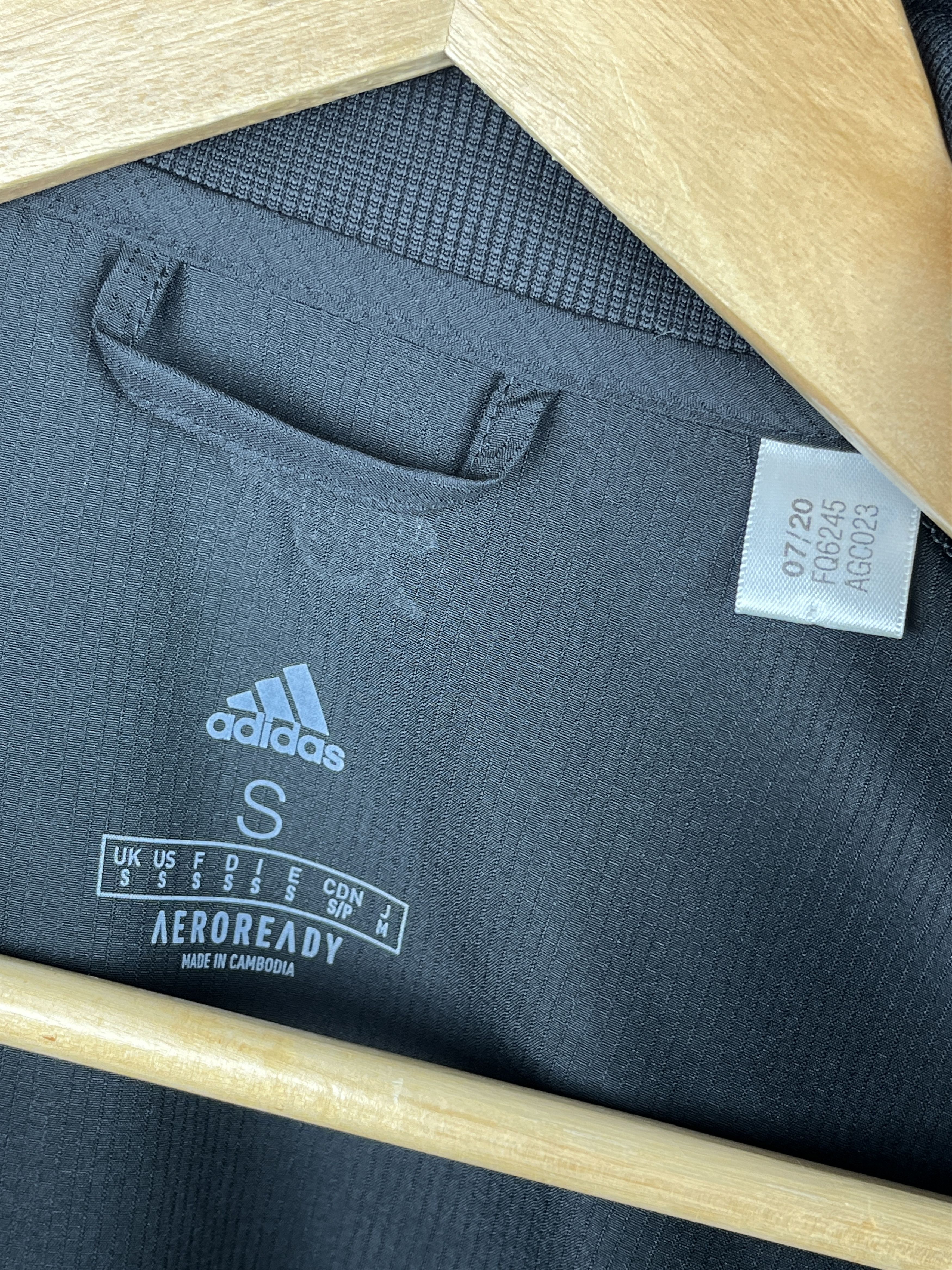 Adidas Arsenal 2020 2021 Adidas Soccer Light Track Jacket FQ6245 Size US S / EU 44-46 / 1 - 10 Thumbnail