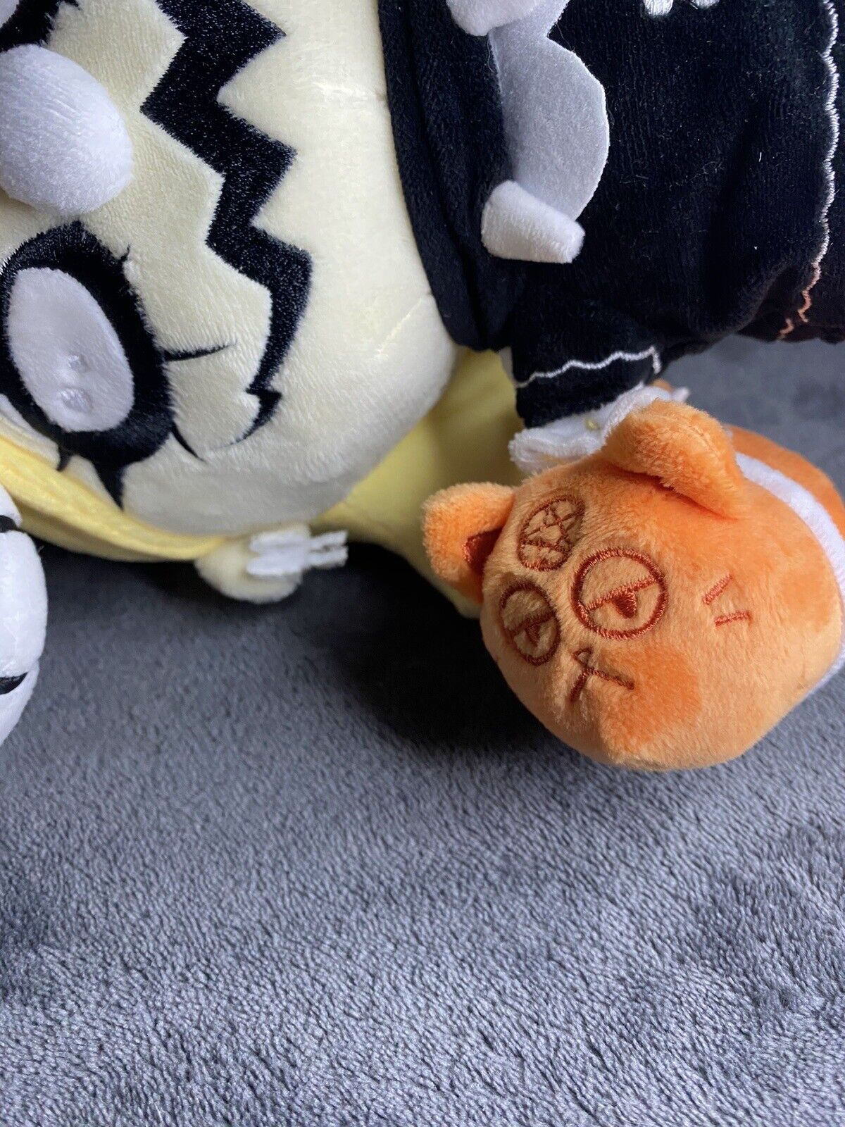 Other Makeship Izzzyzzz plush Izzy GITD YT ONLY 400 RARE NWT Size ONE SIZE - 8 Thumbnail