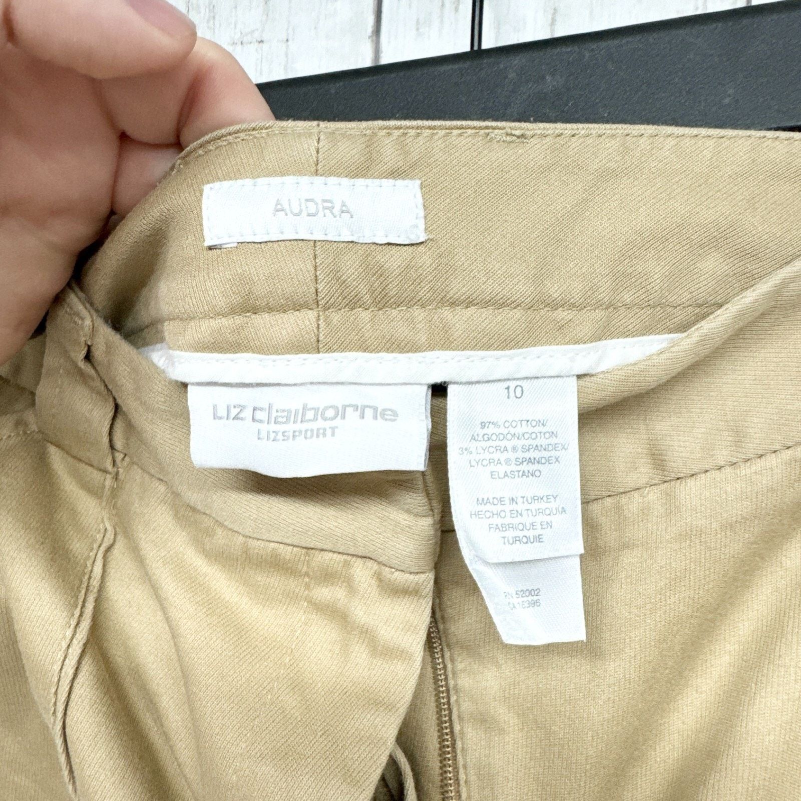 Liz Claiborne Liz Claiborne LizSport Pants 10 Audra Cotton Crop Straight Size 32" / US 10 / IT 46 - 3 Thumbnail