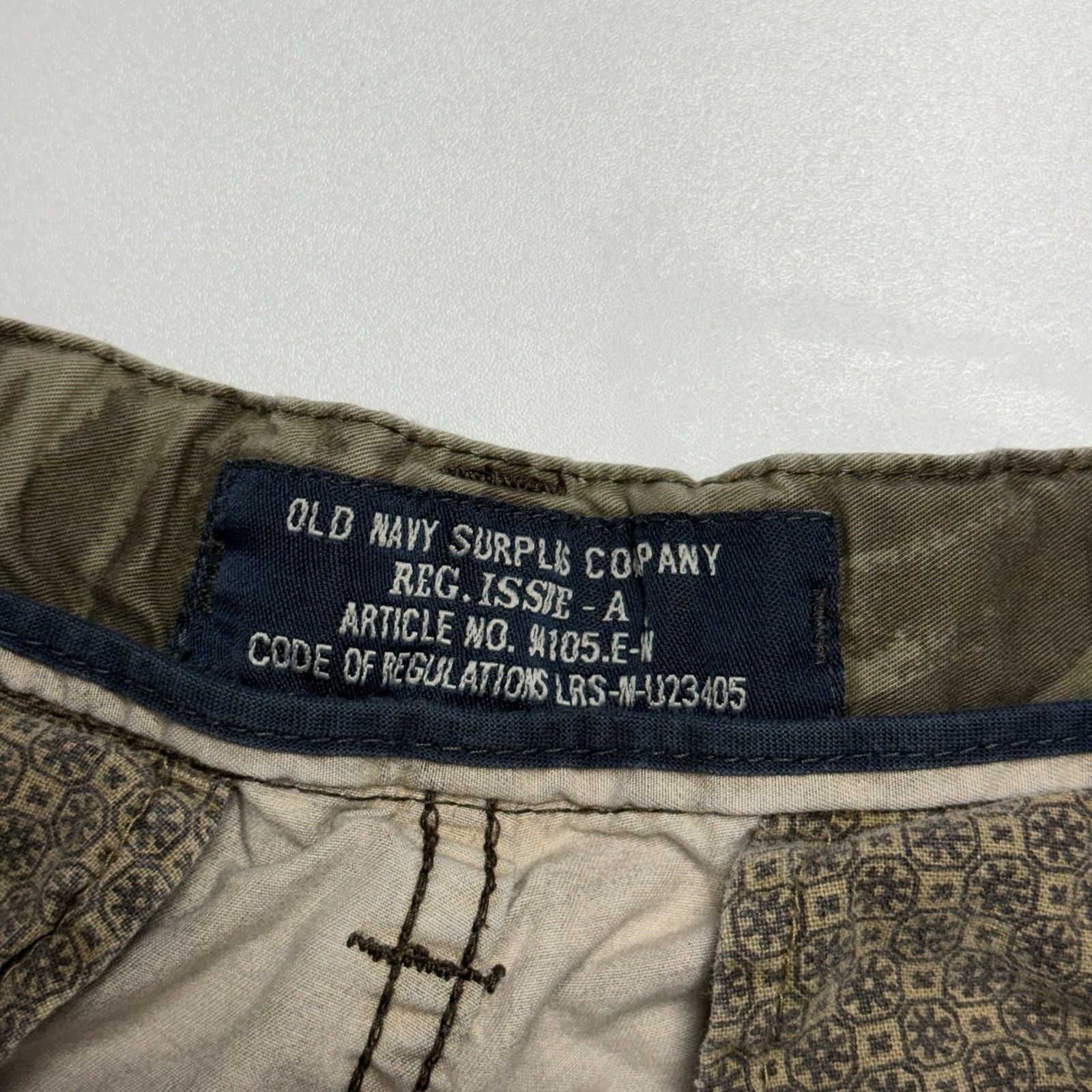 Old Navy Old Navy Supply Co Camouflage Cargo Shorts Regular Issue Size US 31 - 5 Thumbnail