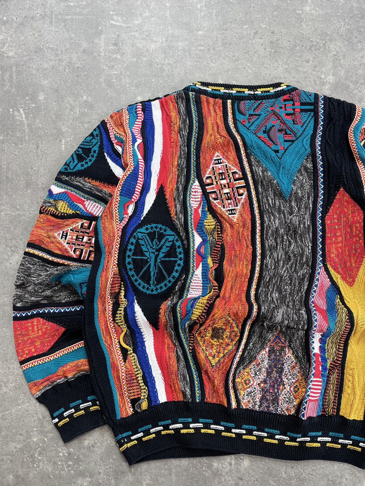 Carlo Colucci Carlo Colucci Jacquard Logo Coloured Cable Knit Sweater 3D L Size US L / EU 52-54 / 3 - 11 Thumbnail