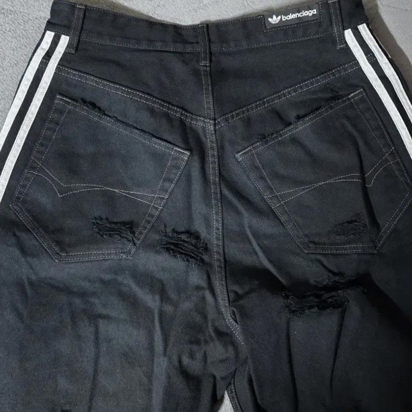 Adidas × Balenciaga Balenciaga x Adidas Baggy Shorts Size US 30 / EU 46 - 3 Thumbnail