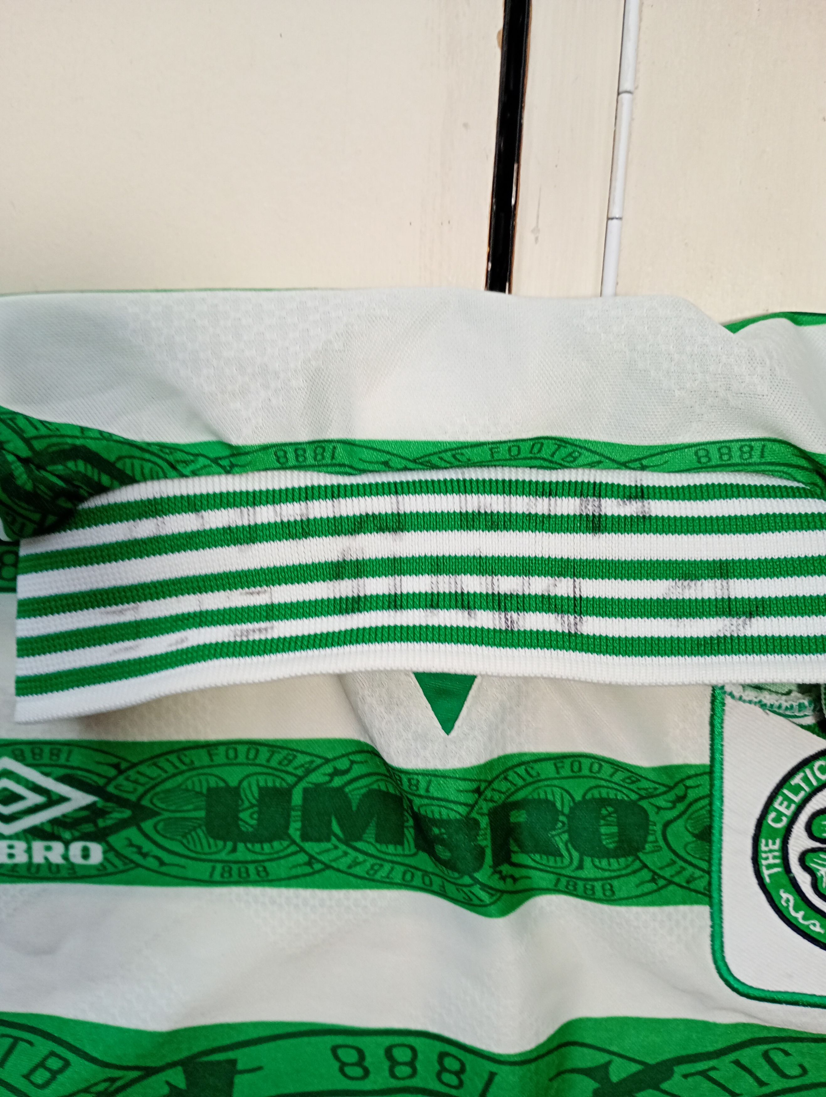 Umbro Umbro Celtic FC Home Jersey 1995-1997 Size US L / EU 52-54 / 3 - 15 Thumbnail
