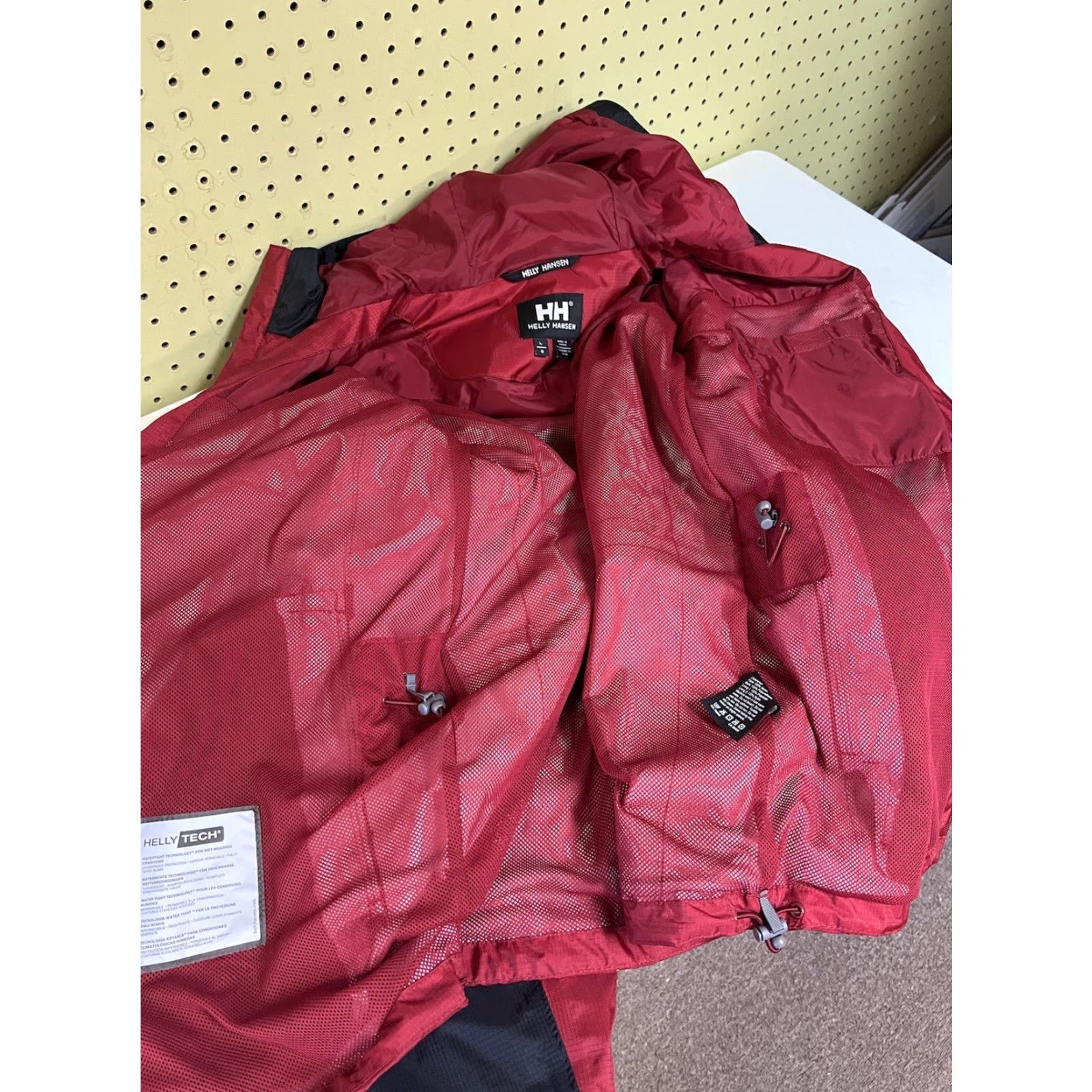 Helly Hansen Helly Hansen Jacket Mens Hooded Rain Coat Helly Tech Performance L Red Nylon Zip Storm VG Size US L / EU 52-54 / 3 - 7 Thumbnail