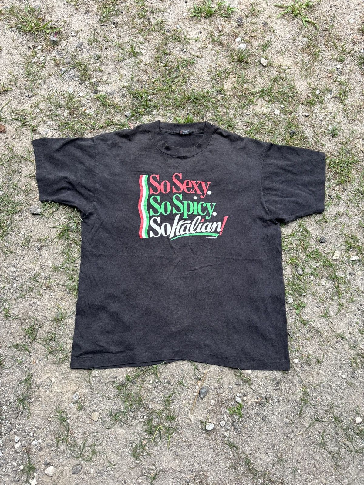 Vintage Vintage So Italian Tshirt Size US XL / EU 56 / 4 - 1 Thumbnail