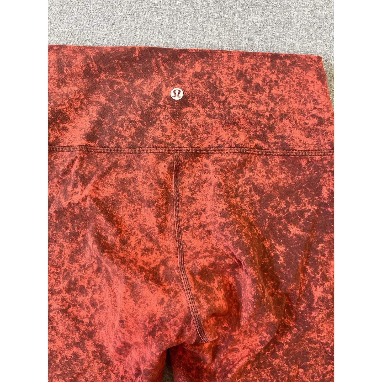 Lululemon Lululemon Size 6 Wunder Train HR Tight 25" Denim Wash Print Size 28" / US 6 / IT 42 - 3 Thumbnail