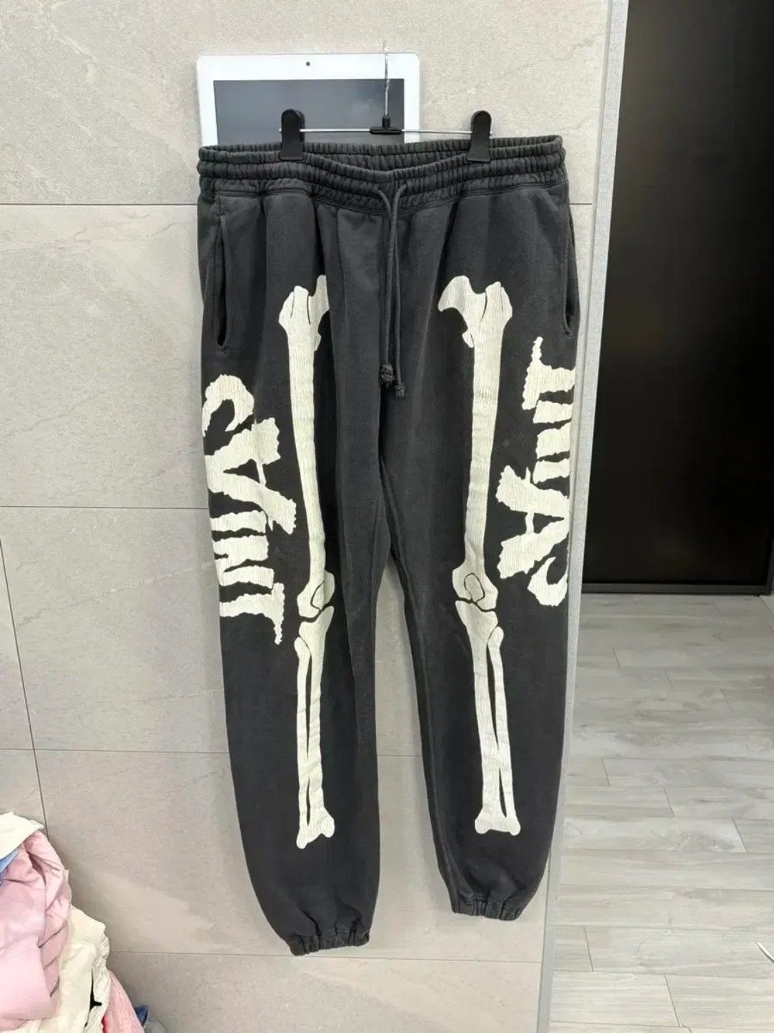 Saint Michael × Vlone Saint Michael x Vlone Bone Sweat Pants Size US 34 / EU 50 - 1 Thumbnail