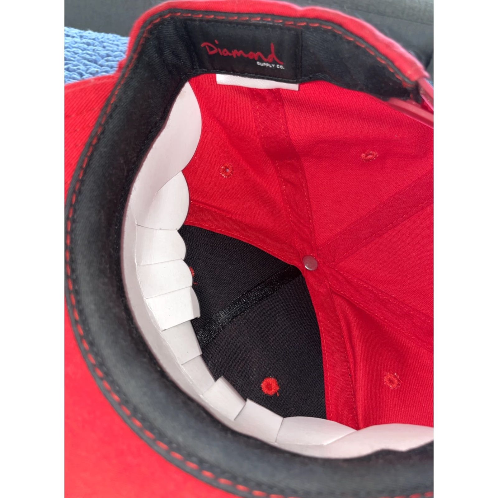 Diamond Supply Co. Diamond Supply Co Red Snapback Hat Adjustable User: Diamond Supply Co Red Snapback Hat Adjustable Size ONE SIZE - 4 Thumbnail