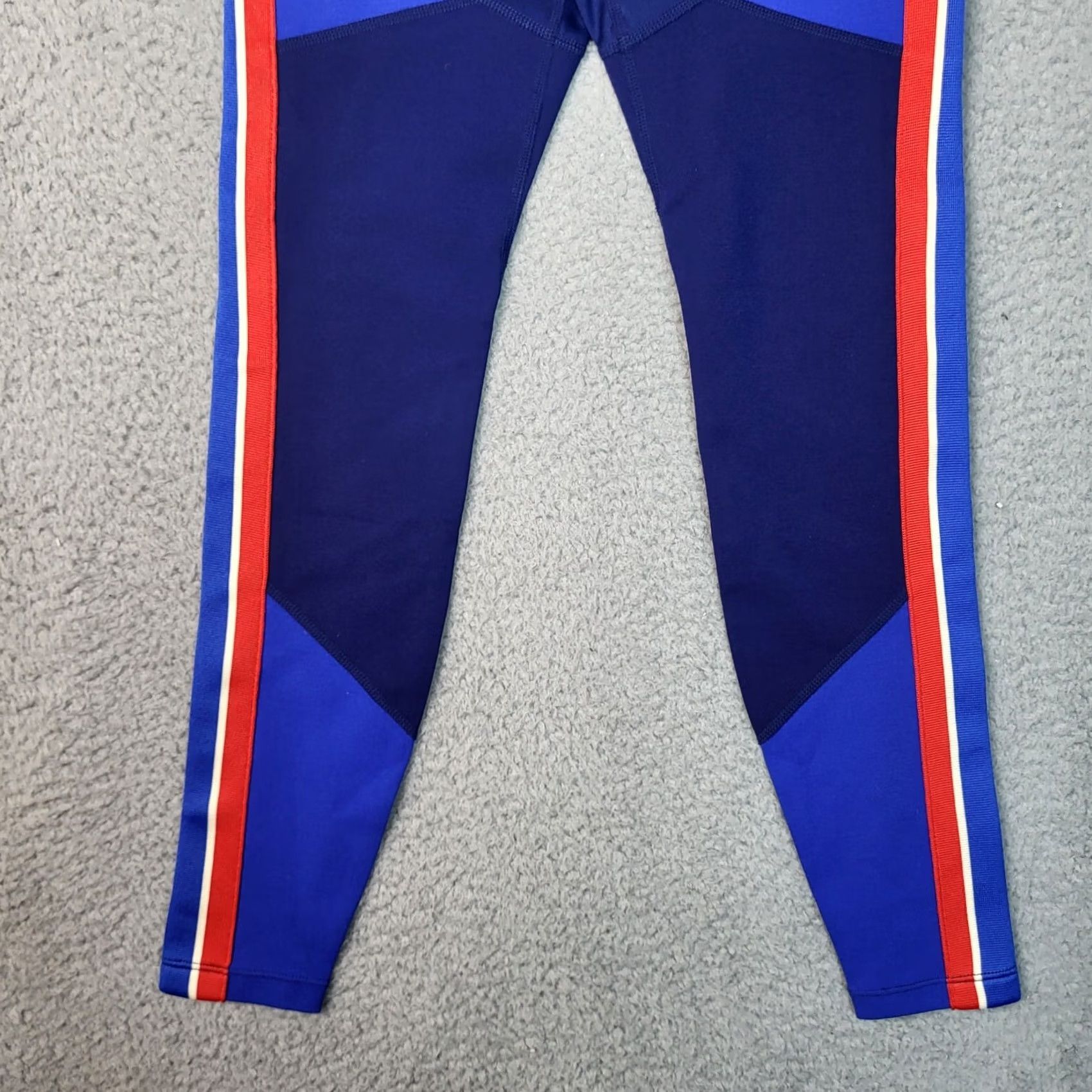 Nike Nike Sportswear Womens University Graphic blue void workout leggings XS Size 26" / US 2 / IT 38 - 3 Thumbnail