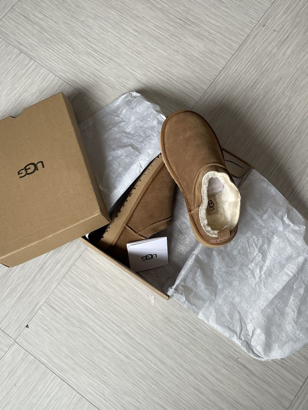 Ugg UGG Classic Ultra Mini Chestnut – New with Box – Size 39 Size US 8 / IT 38 - 5 Thumbnail