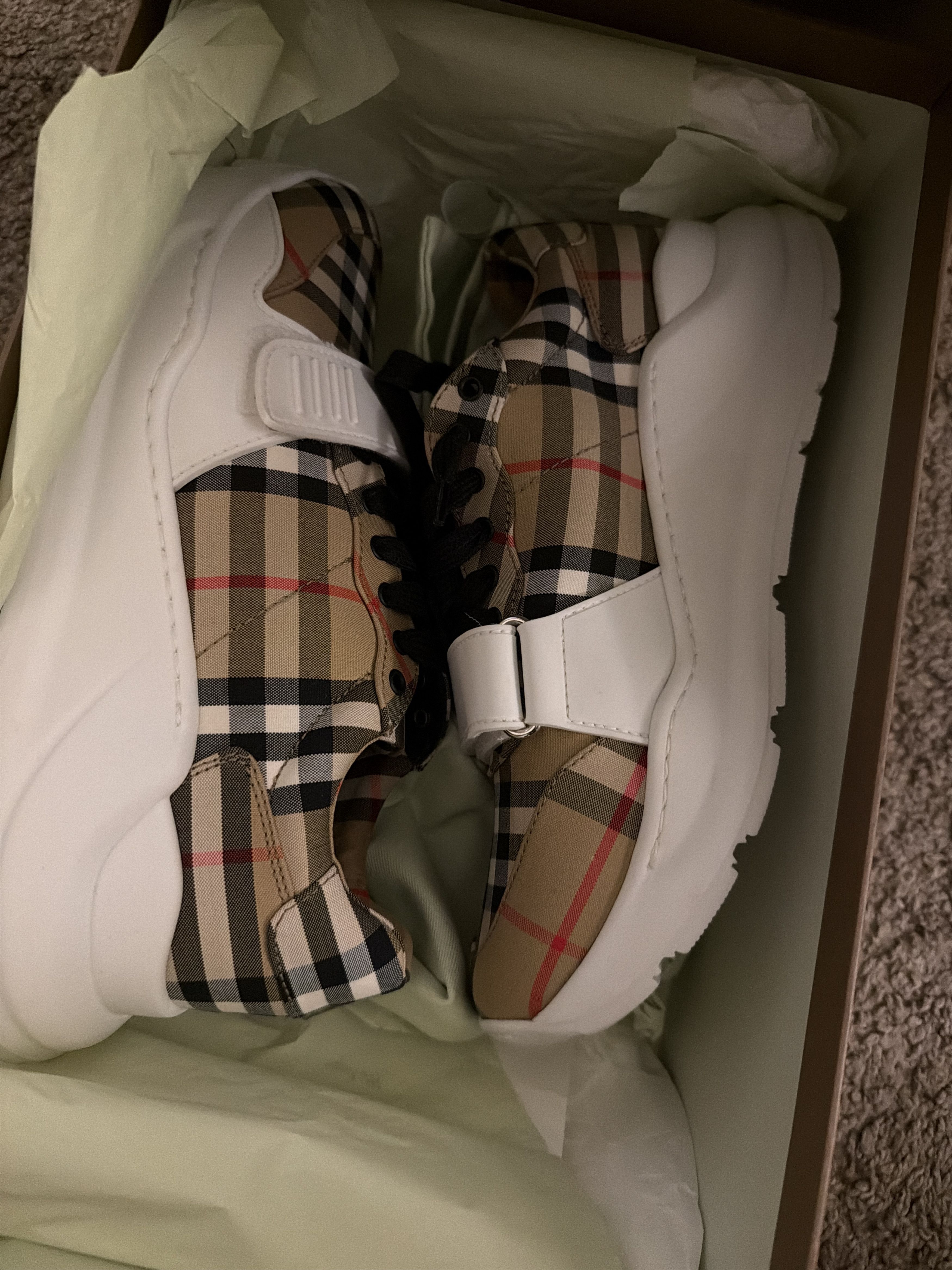 Burberry Burberry regris Size US 8 / IT 38 - 1 Preview