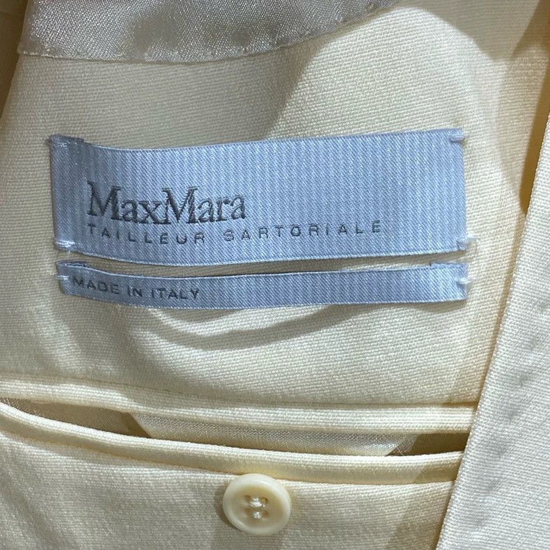 Max Mara Max Mara Beige double-breasted gold button blazer Size M / US 6-8 / IT 42-44 - 3 Thumbnail
