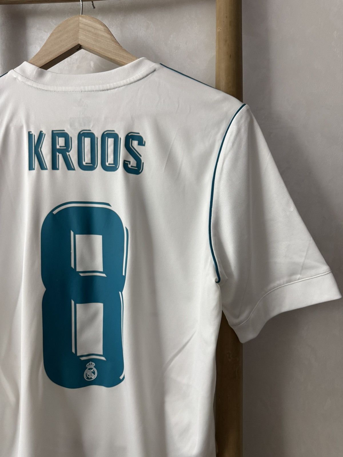 Adidas Adidas Real Madrid Toni Kroos 8 2017 2018 Home Jersey Size US S / EU 44-46 / 1 - 10 Thumbnail