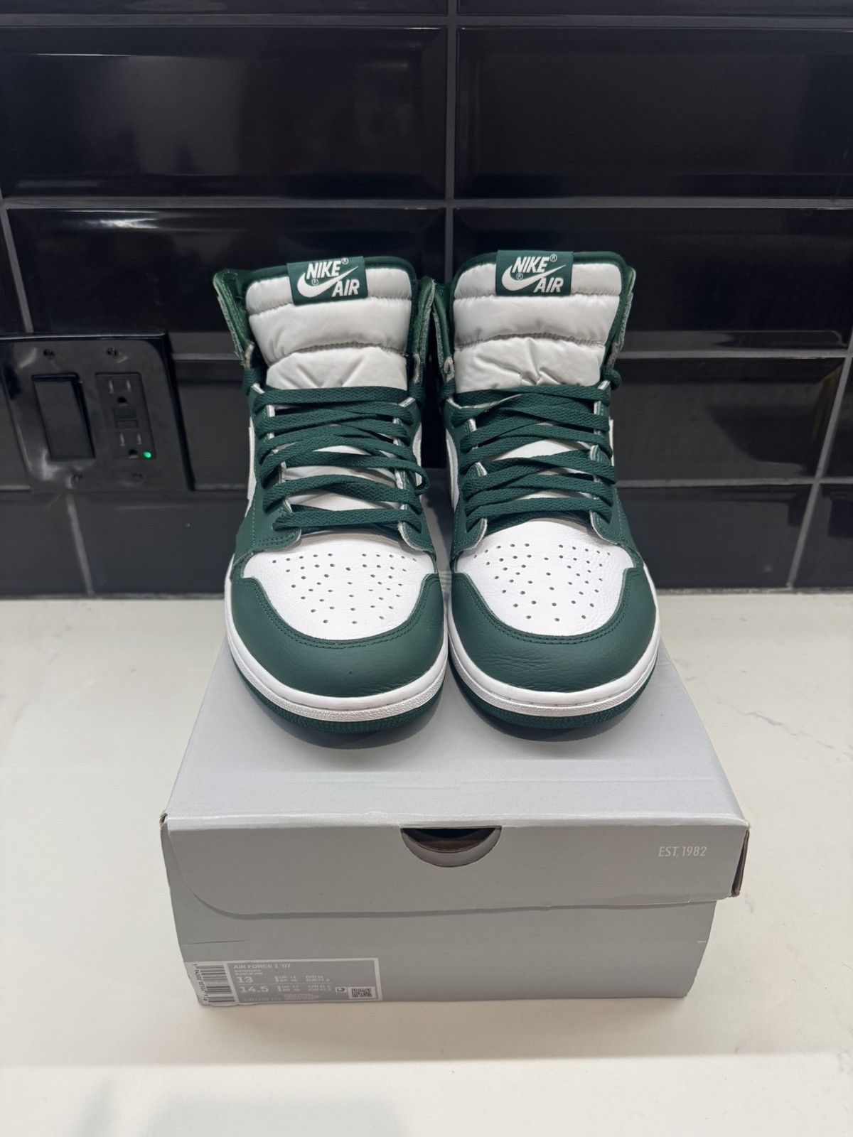 Nike Nike Air Jordan 1 High OG Gorge Green Sneakers – Size 13 Size US 13 / EU 46 - 1 Thumbnail