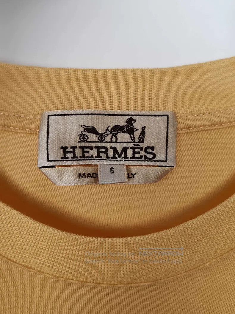 Hermes Hermes Men's Printed Logo Short Sleeve Size US S / EU 44-46 / 1 - 3 Thumbnail