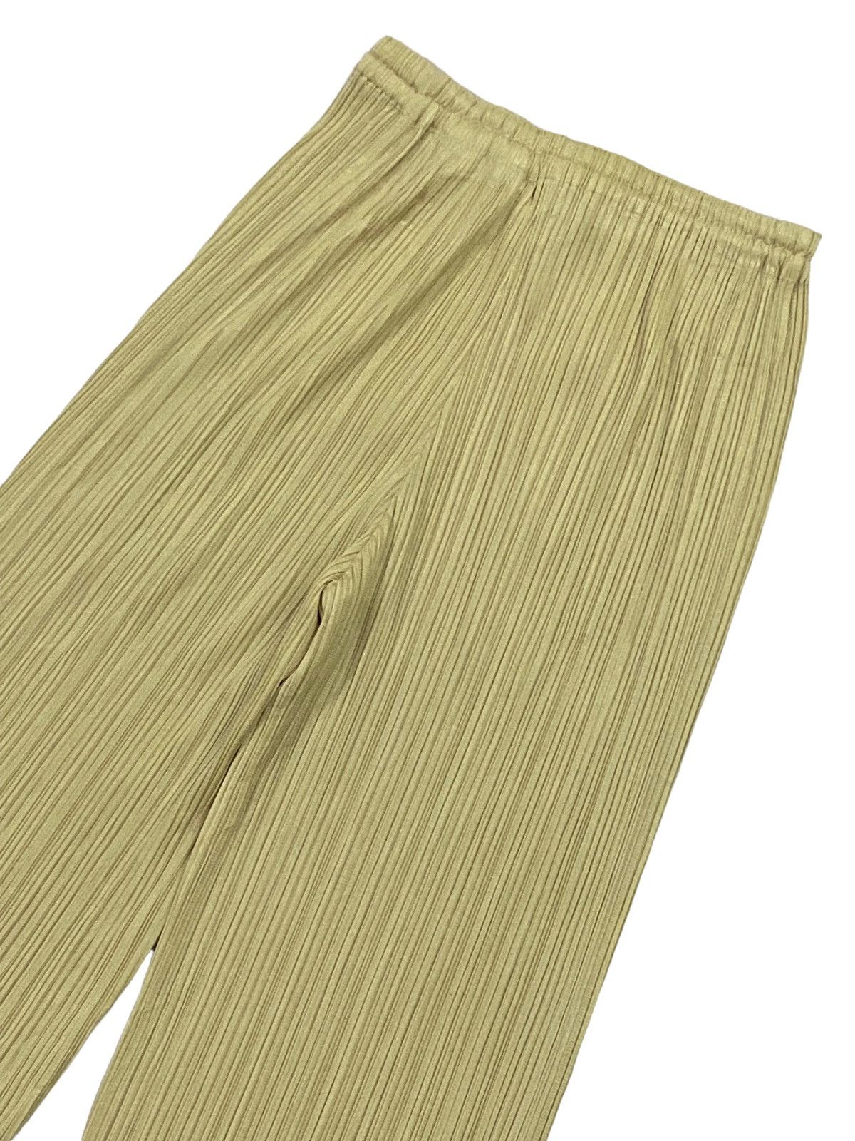 Issey Miyake Pleats Please “Issey Miyake” Pleated Trousers Size 26" / US 2 / IT 38 - 17 Thumbnail