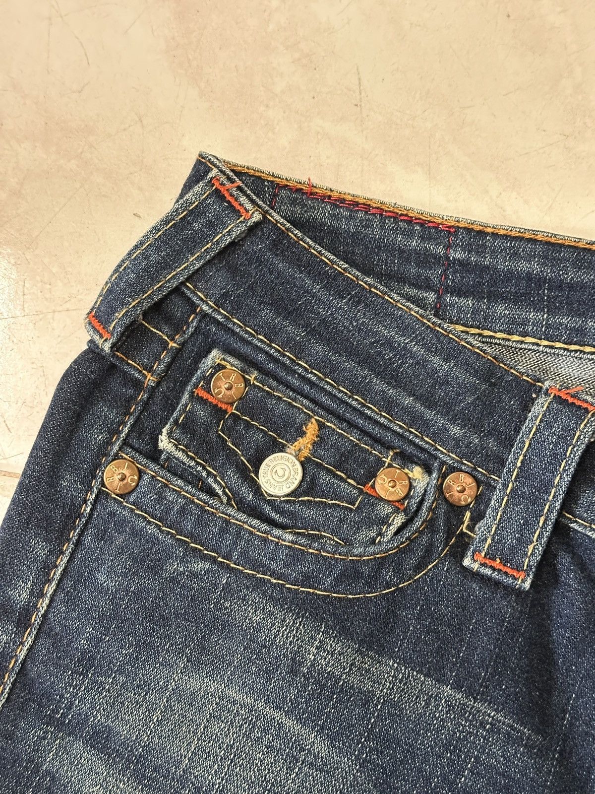 True Religion Y2K Essential True Religion JOEY Flare Jeans Size US 26 / EU 42 - 6 Thumbnail