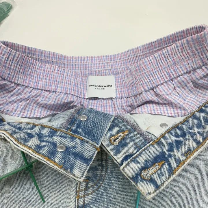 Alexander Wang Alexander Wang Logo Denim Shorts for Women - Size 25" / US 0 / IT 36 - 3 Thumbnail