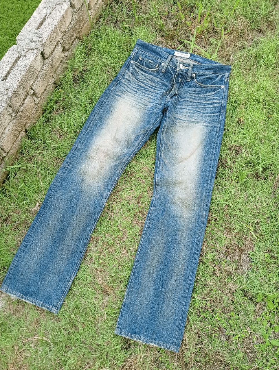 Vanquish JAPANESE VANQUISH DISTRESSED LOOK JEANS Size US 31 - 2 Thumbnail