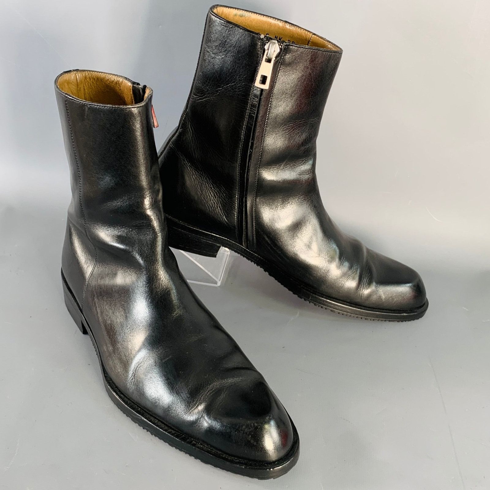 Size 8 Tholon Black Calfskin Leather Side Zipper Ankle Boots