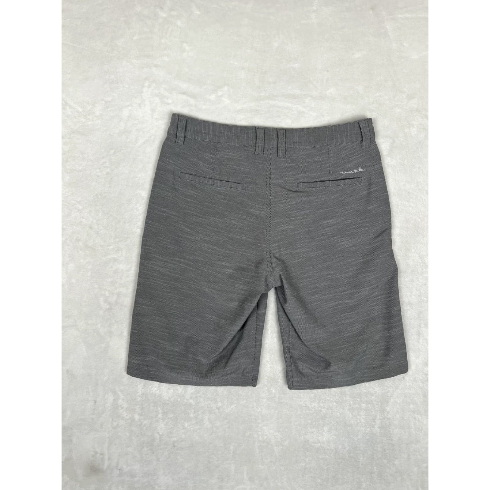 TravisMathew Travis Mathew Shorts Mens 32 Gray Check Golf Chino Pockets Casual Performance Size US 32 / EU 48 - 5 Thumbnail