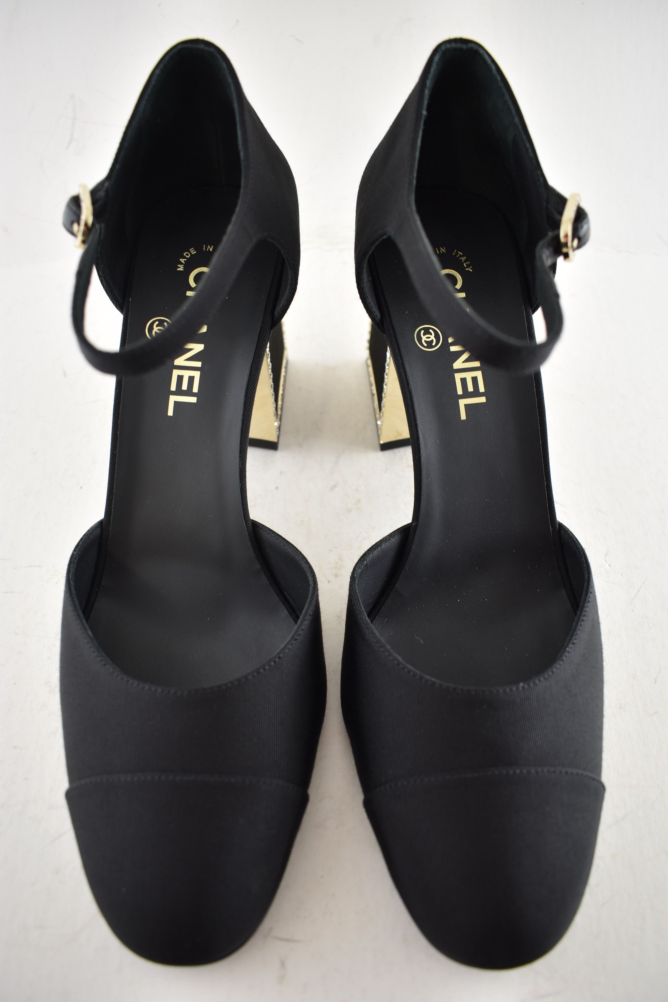 Chanel Chanel 24B Crystal Logo Gold Ankle Strap Block Heel Pump 40 Size US 10 / IT 40 - 9 Thumbnail