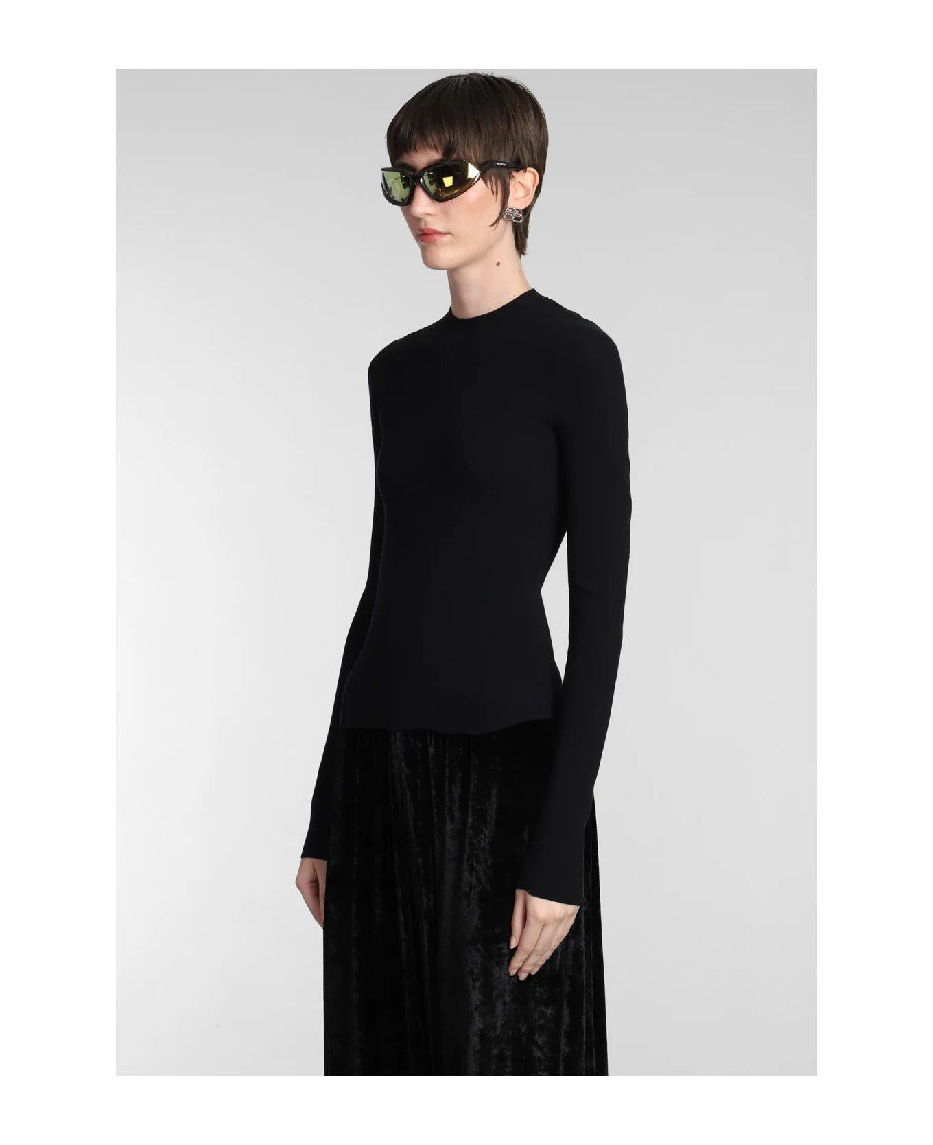 Balenciaga o1y0625 Crewneck Sweater in Black Size S / US 4 / IT 40 - 2 Thumbnail