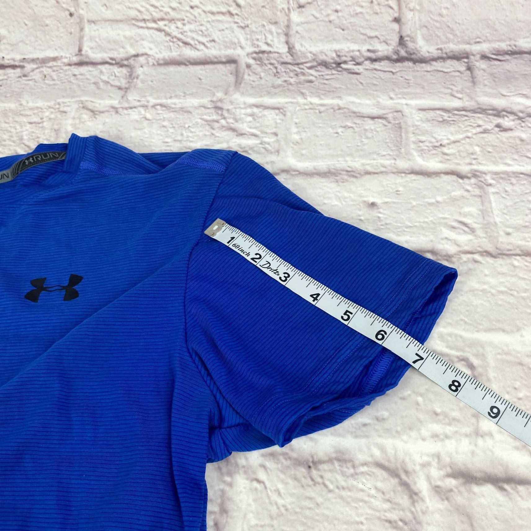 Under Armour Under Armour Shirt Mens Medium Blue HeatGear Run Athletic Performance Lightweight Short Sleeve Size US M / EU 48-50 / 2 - 7 Thumbnail
