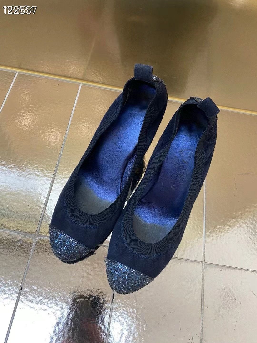 Chanel Chanel Dark Blue Suede Sequin Heels Size US 5 / IT 35 - 1 Thumbnail