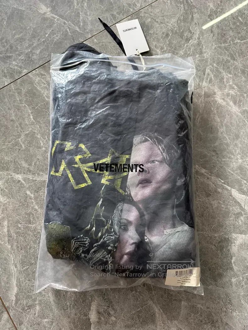 Vetements VETEMENTS Titanic Thin Sweatshirt Size US L / EU 52-54 / 3 - 6 Thumbnail
