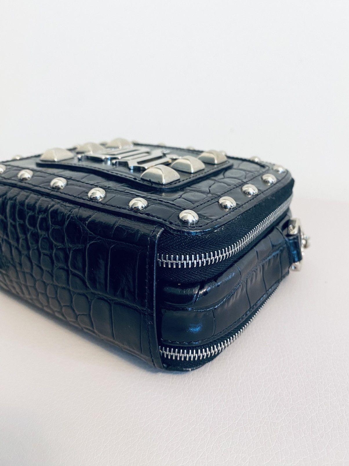 Versace Versace by Donna Versace mini purse, rare find Size ONE SIZE - 4 Thumbnail