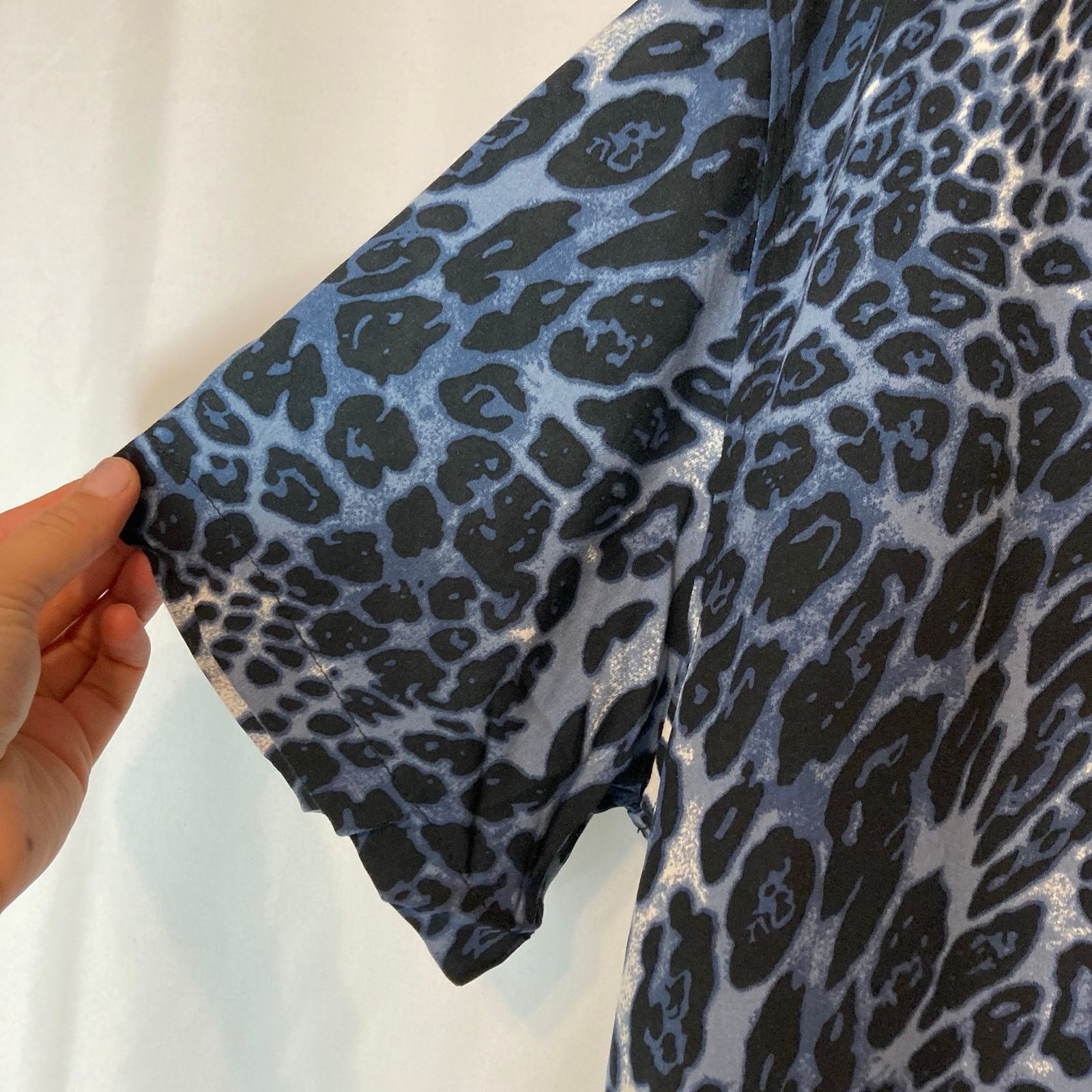 Other Blue Leopard Animal Print Lightweight Button Up Shirt Top Size L / US 10 / IT 46 - 3 Thumbnail