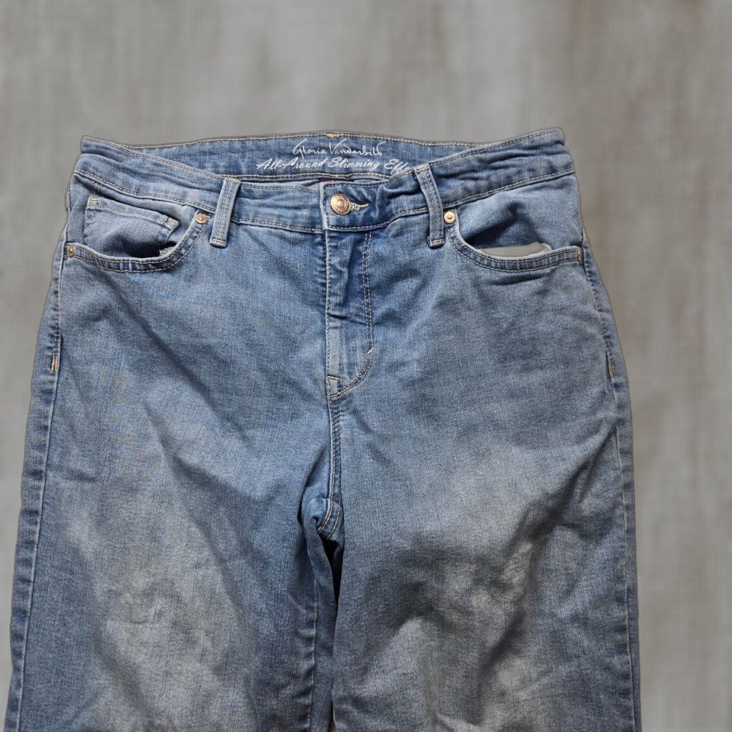 Gloria Vanderbilt Gloria Vanderbilt Amanda Jeans Capri Slimming Women 8 Blue Denim 5-Pocket Stretch Size 30" / US 8 / IT 44 - 1 Thumbnail