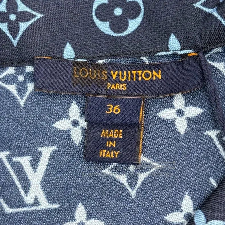 Louis Vuitton Louis Vuitton Blue full logo mulberry silk shirt Size XS / US 0-2 / IT 36-38 - 5 Thumbnail