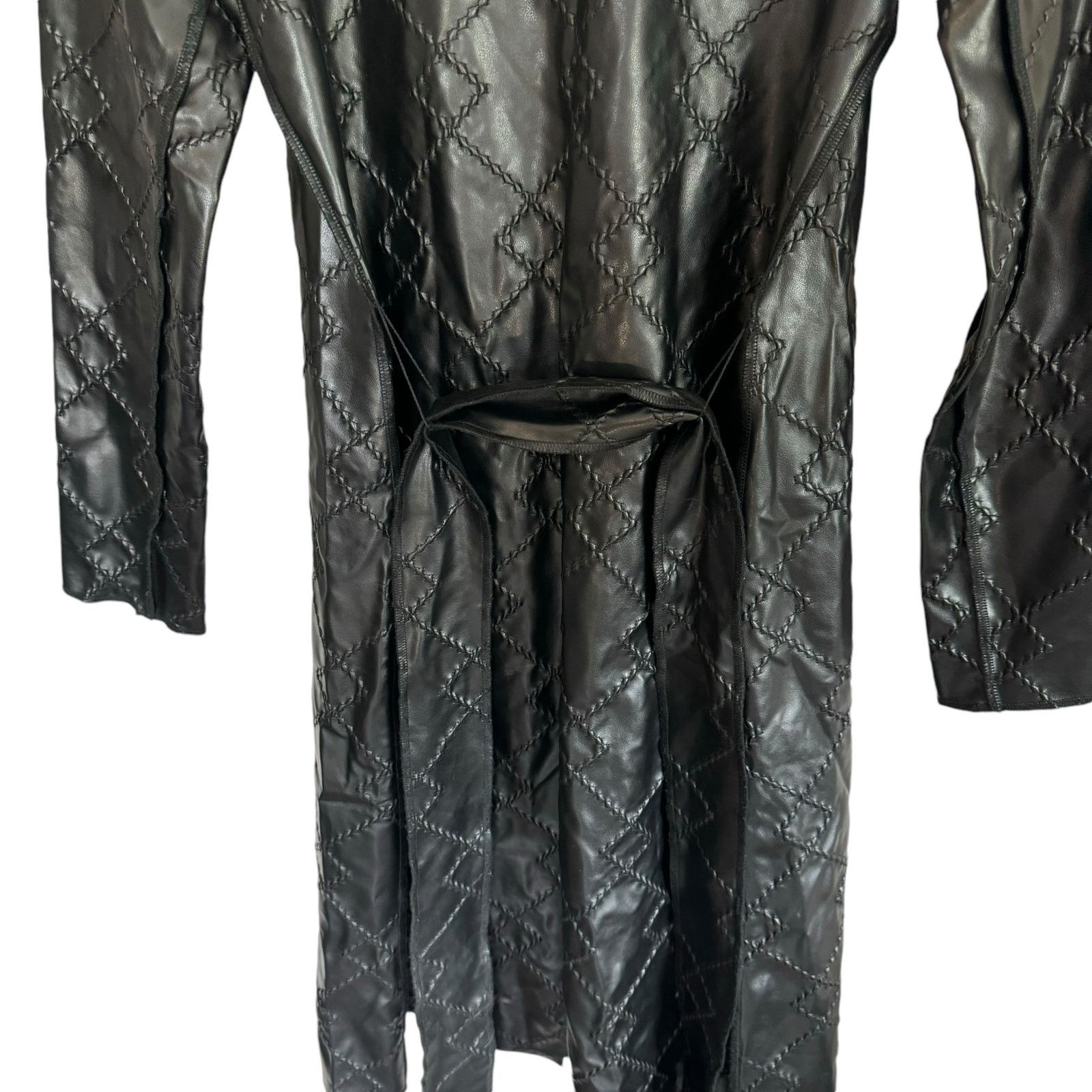 Trina Turk Trina Turk Petite Black Quilted Long Jacket Designer Matrix Size S / US 4 / IT 40 - 13 Thumbnail