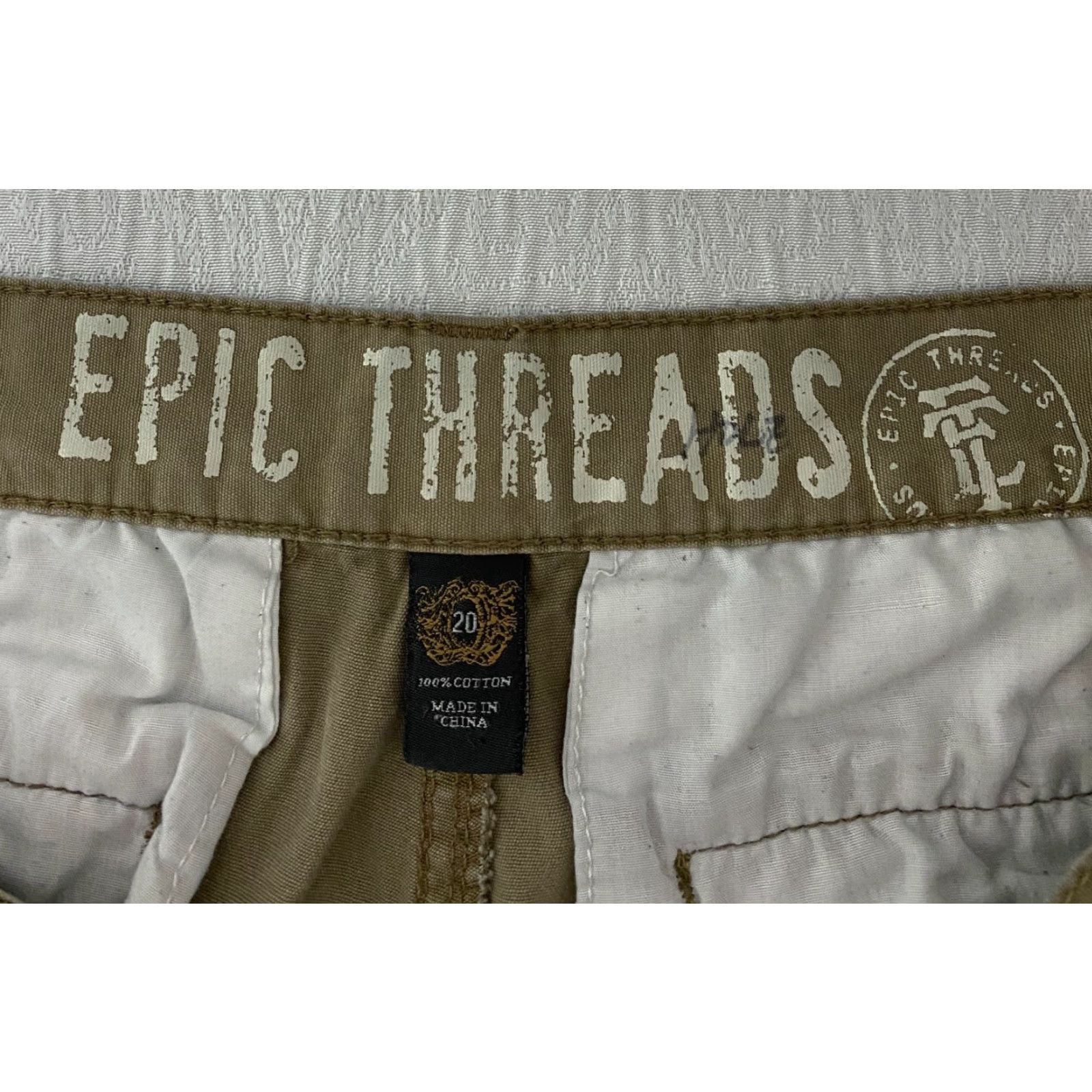 Epic Threads Epic Threads Chino Shorts Men Beige Size 30 Casual Size US 32 / EU 48 - 7 Thumbnail
