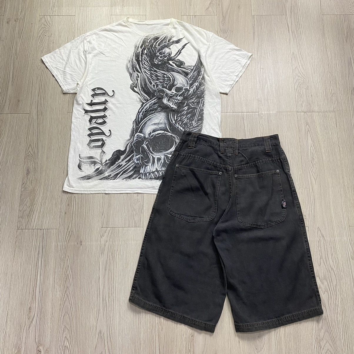 Affliction × JNCO × Vintage BUNDLE DEALS ! Loyalty Tees + Jungle strom jorts Size US XL / EU 56 / 4 - 1 Thumbnail