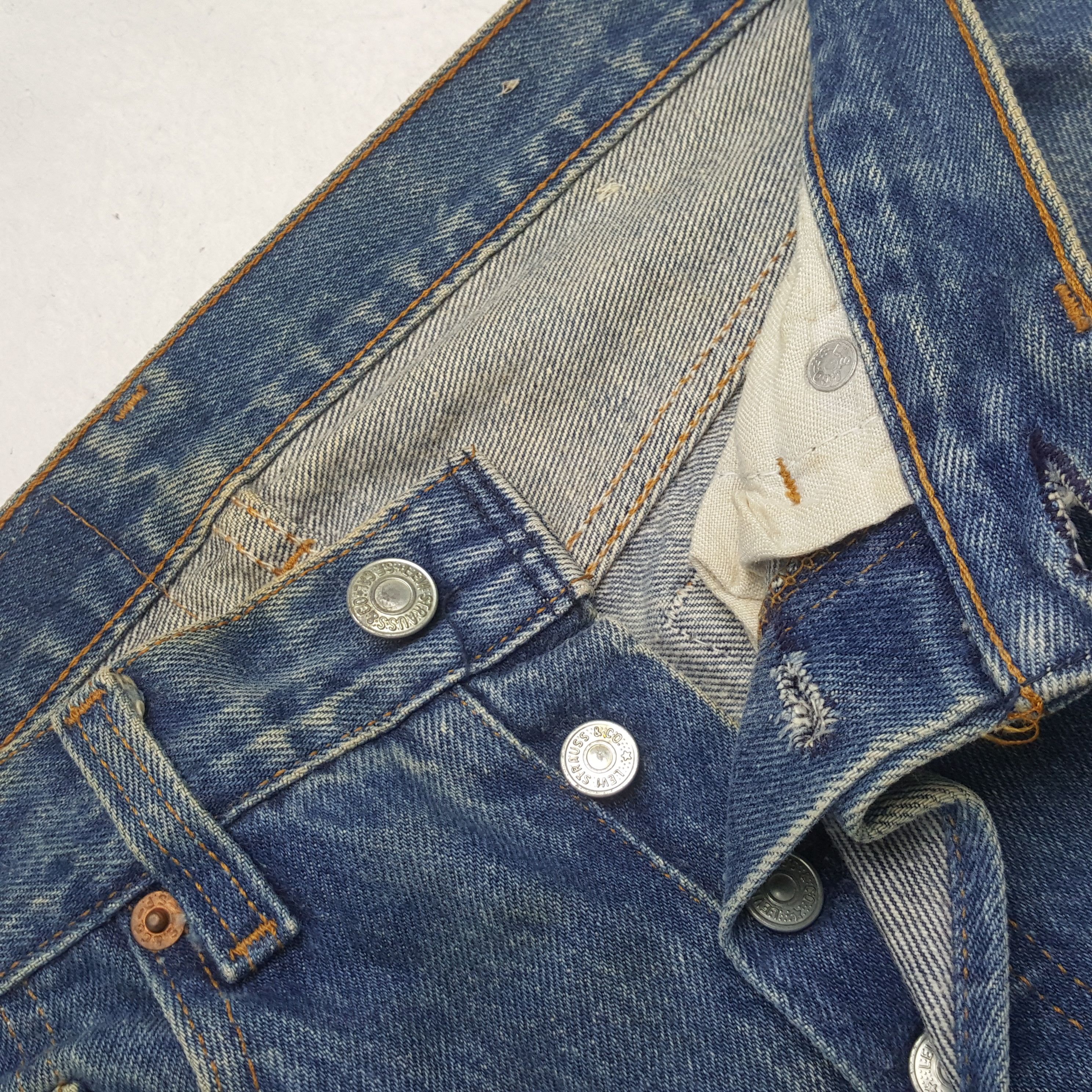 Levi's Vintage 90's Levi's 501 American Brand Jeans RR17 Size US 27 - 12 Thumbnail