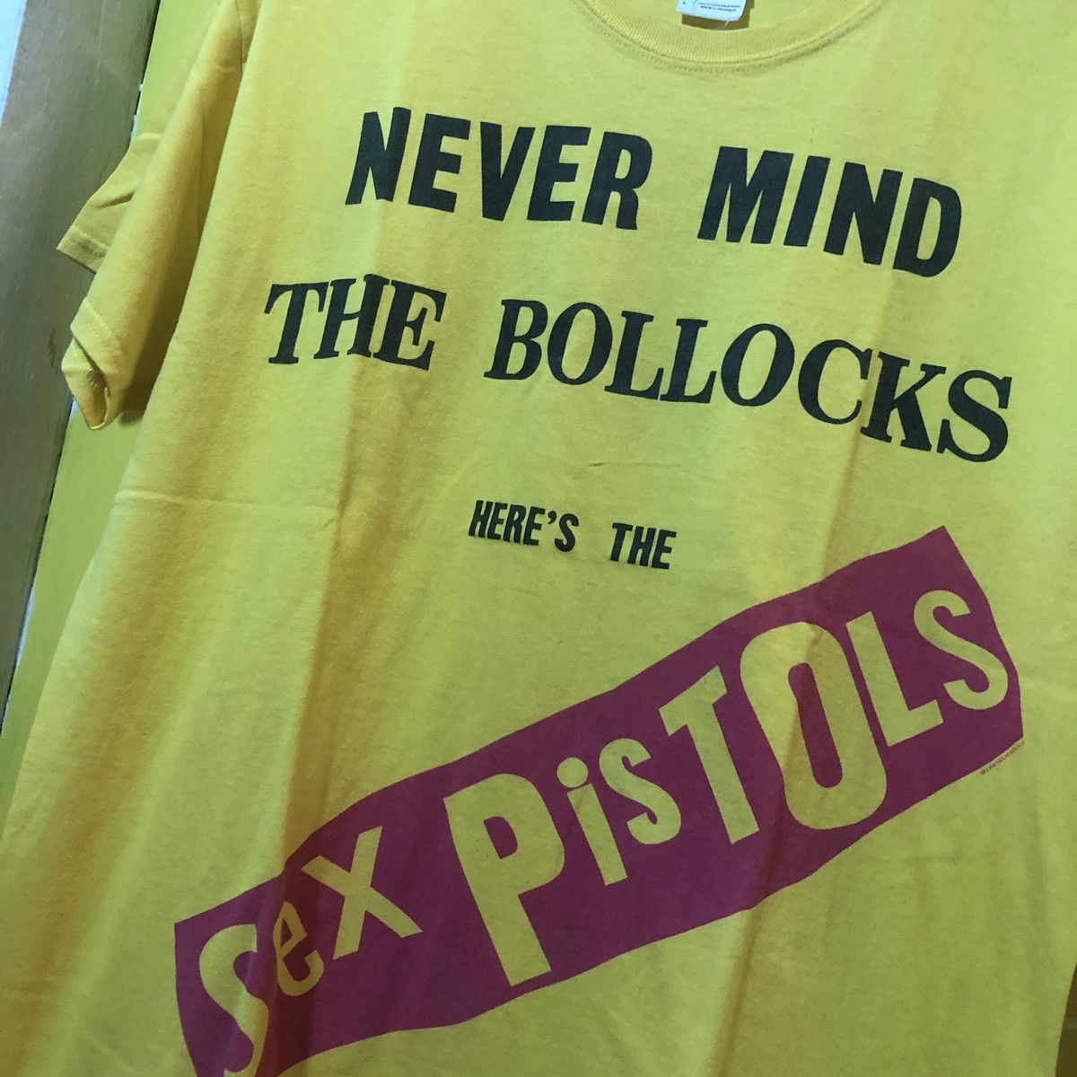 Band Tees Never Mind The Bollocks sex pistols band tee Size US L / EU 52-54 / 3 - 2 Thumbnail