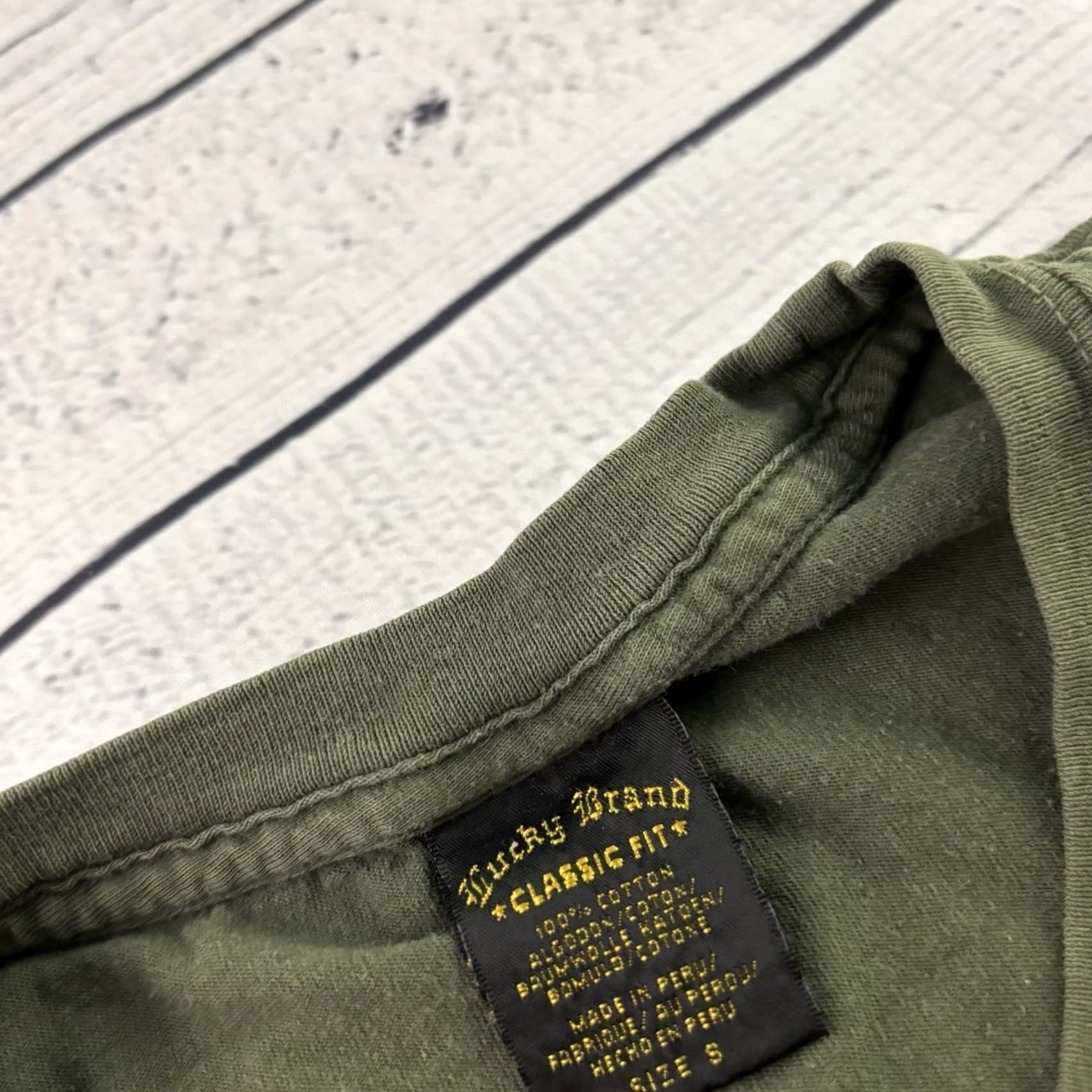 Lucky Brand Lucky Brand T-Shirt Men’s Small Green 90s Classic Short Sleeve Crew Neck VTG 4 Aces Joker Shirt Size US S / EU 44-46 / 1 - 2 Thumbnail
