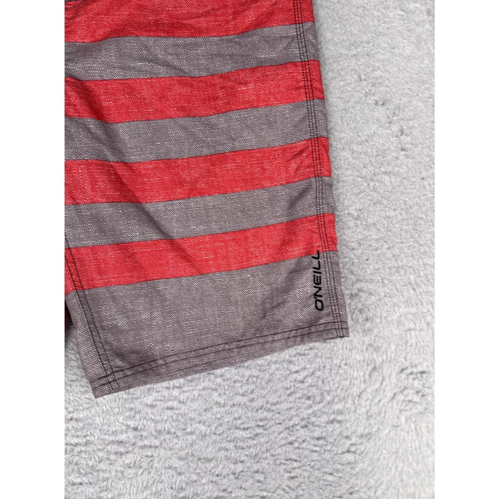 O'Neill O'Neill Board Shorts Mens 30 Red Gray Stripe Surf Beach Drawstring Pockets Trunks Size US 30 / EU 46 - 2 Thumbnail