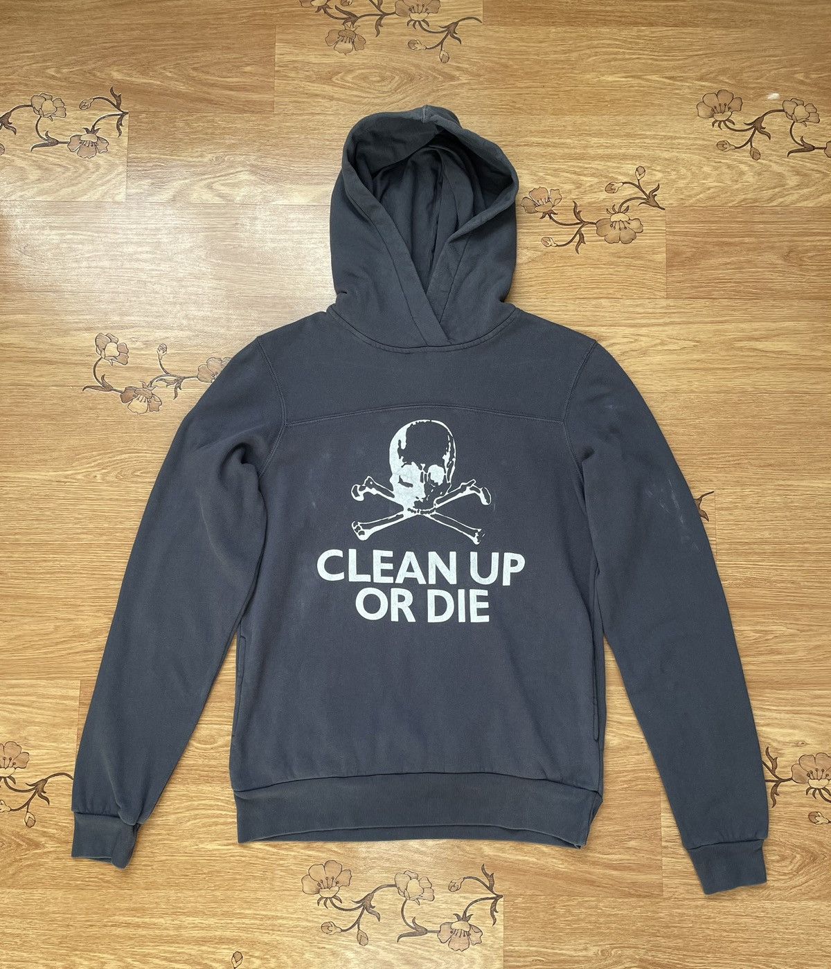 Katharine Hamnett London Vintage Katharine Hambett London Clean Up Ot Die Hoodie Size US S / EU 44-46 / 1 - 1 Thumbnail