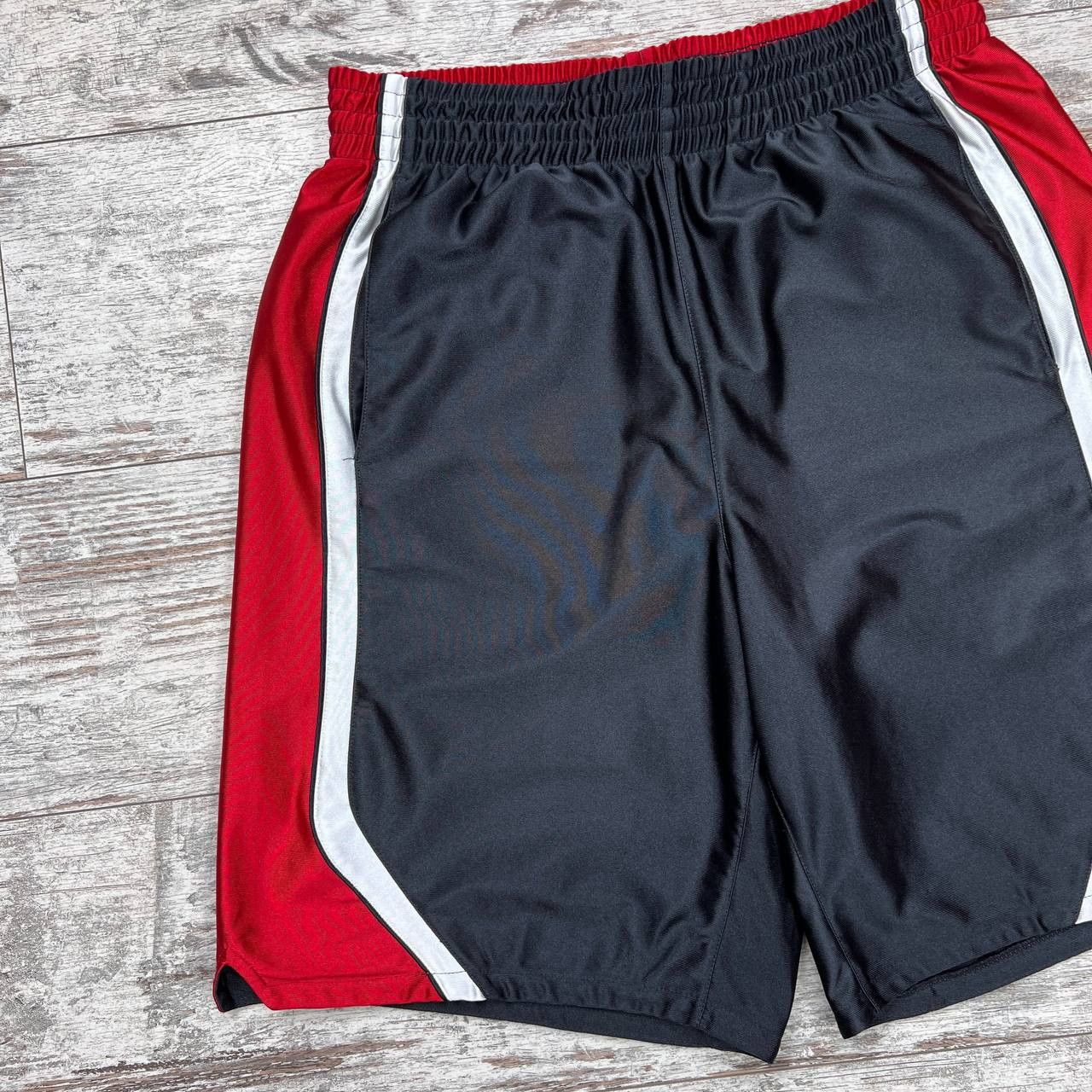 Nike × Vintage Nike Vintage Shorts Size US 36 / EU 52 - 2 Thumbnail