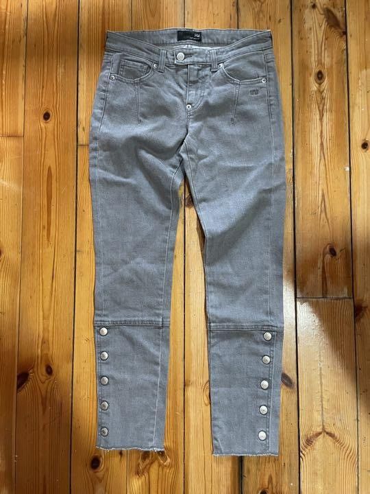 image of Jun Takahashi x Undercover Takahashi X Uniqlo Skinny Pant in Grey, Women's (Size 28)